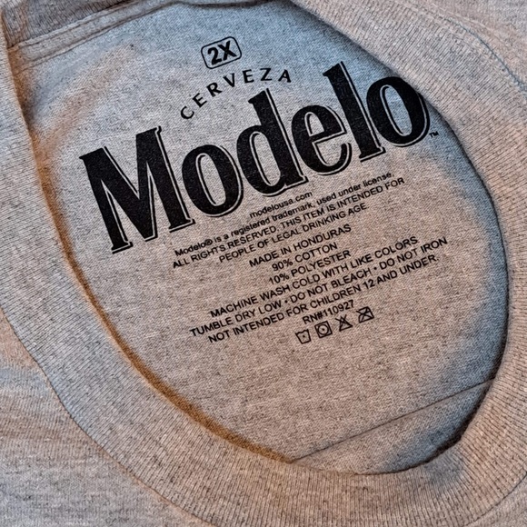 XXL Official Modelo Cerveza T-shirt - Picture 4 of 6